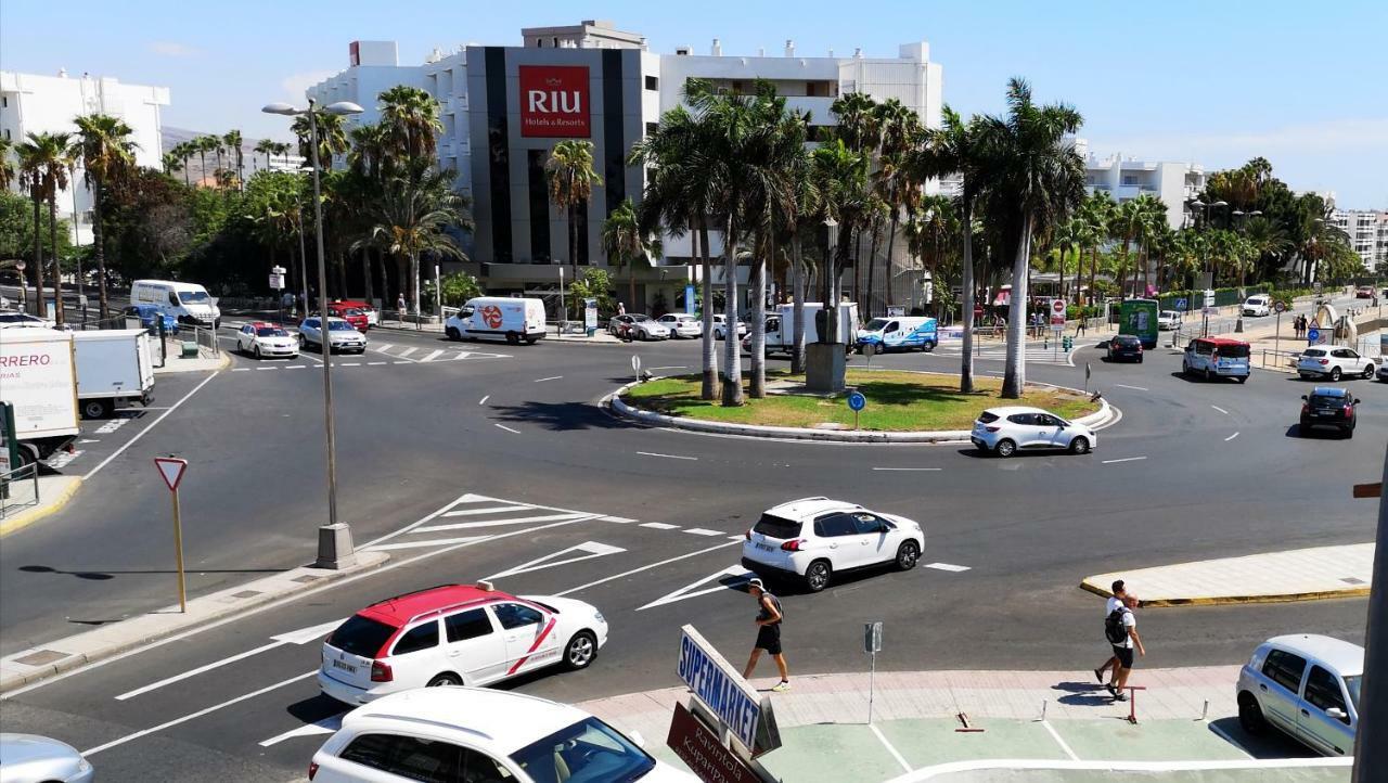 Kevin'S House - Front Of Yumbo Center In Maspalomas - Playa Del Ingles San Bartolome Bagian luar foto